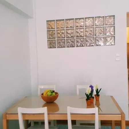 Luxurious City Center Flat Near The Waterfront * 塞萨洛尼基
